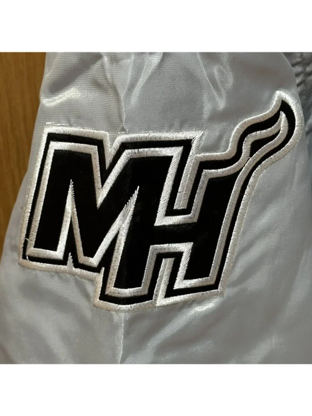 Miami Heat Silver Satin Jacket NBA Logo Official Licensed Apparel Large